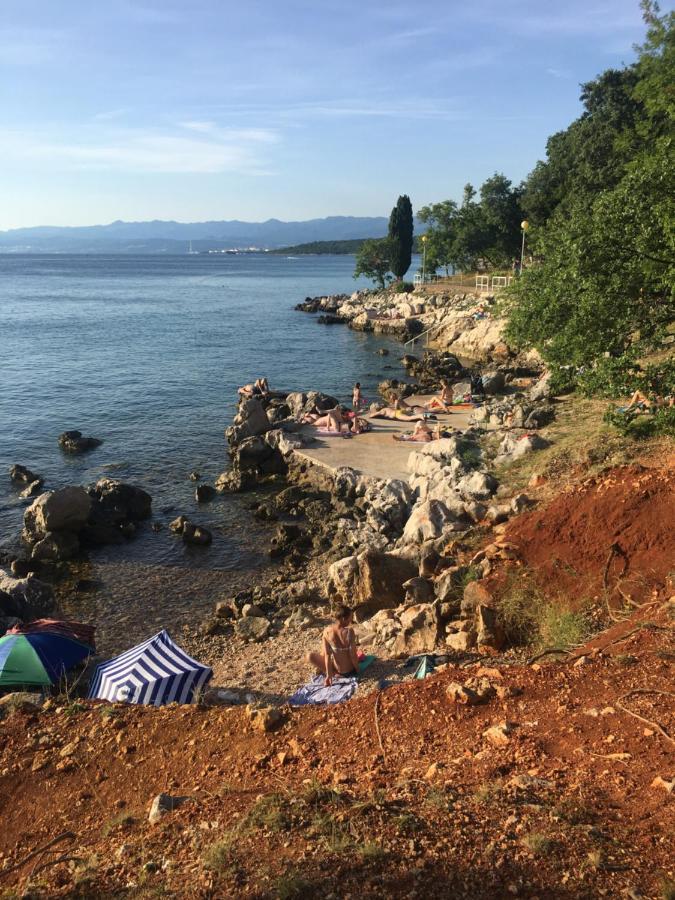Apartman Kora Njivice Esterno foto
