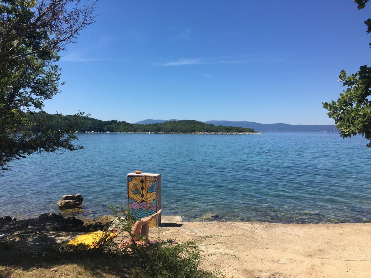 Apartman Kora Njivice Esterno foto
