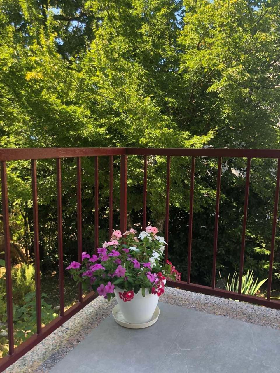 Apartman Kora Njivice Esterno foto